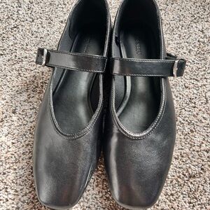 Old Navy Black Mary Jane Flats